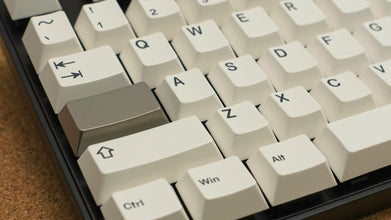 Cherry/GMK R3 1.75U - Titanium No.6 (Capslock)