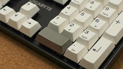 Cherry/GMK R4 2U - Titanium No.6 (Num Zero)